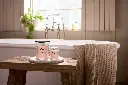 WW_ManukaNectar_MediumMini_Enviro_Bathroom_01.webp