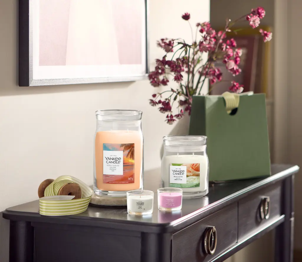 CD2816 - YC Evergreen Bundles PDP - Floral Escape Candle Set - Enviro.webp