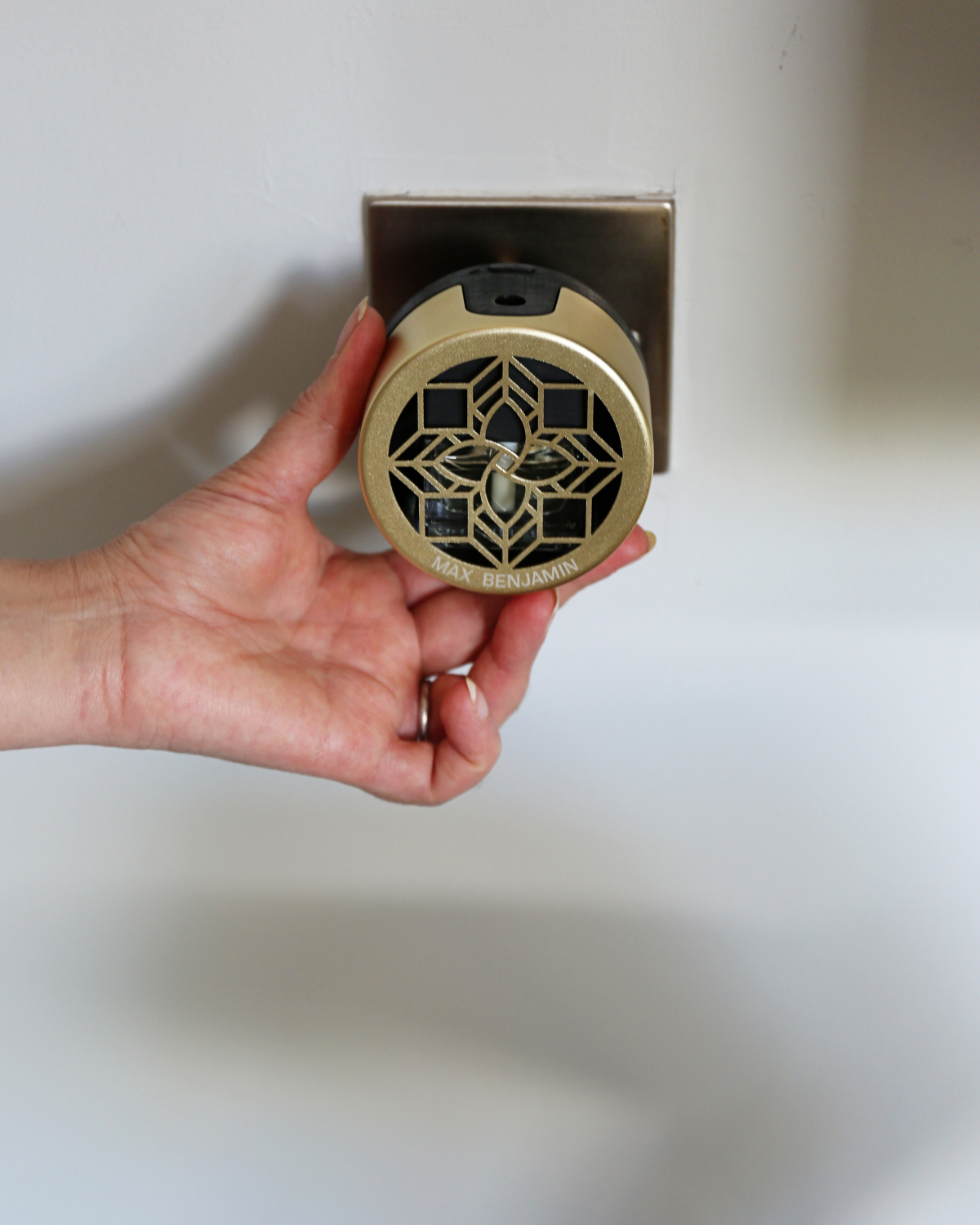 [RB-WDEU08] MB Wall Fragrance Diffuser True Lavender