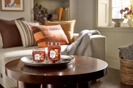[2671927E] YC Sugared Cinnamon Apple Medium Jar